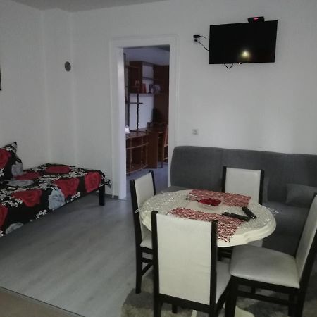 Andrina Sweet Home Nis Luaran gambar