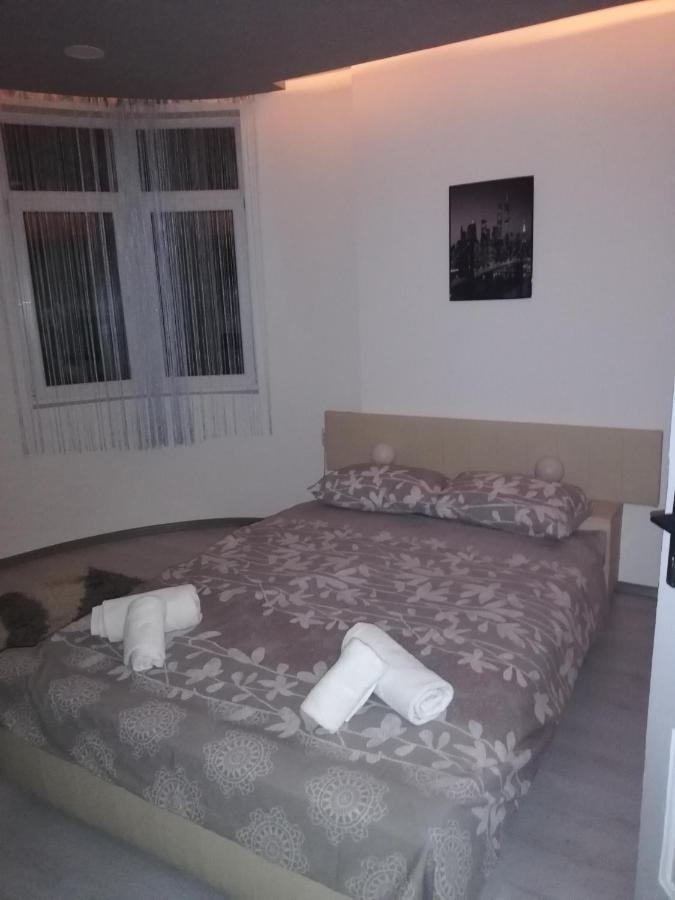 Andrina Sweet Home Nis Luaran gambar
