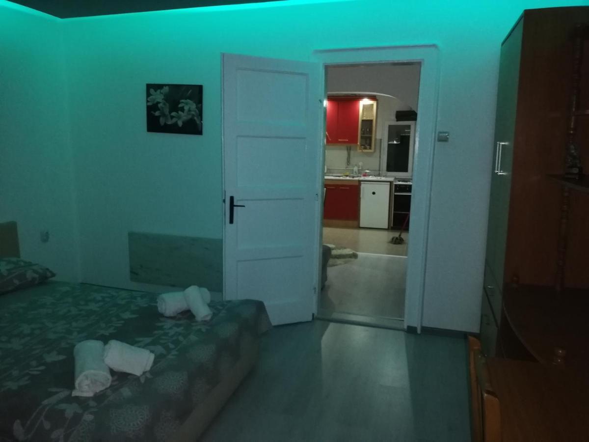 Andrina Sweet Home Nis Luaran gambar