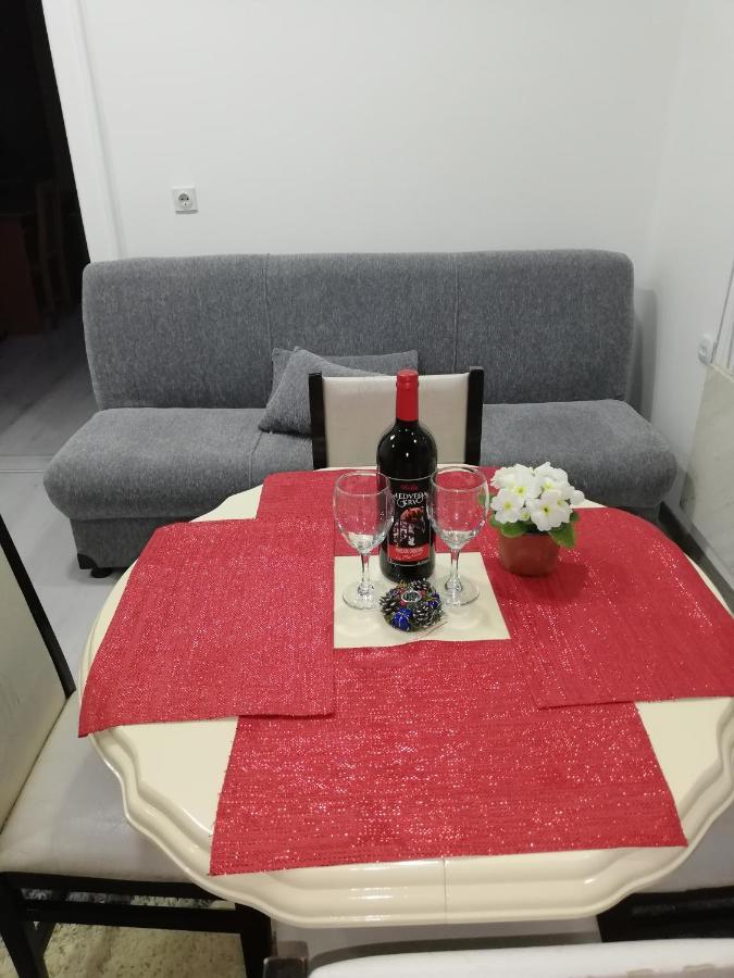 Andrina Sweet Home Nis Luaran gambar